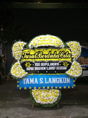 Papan Bunga Duka di Juata Kerikil